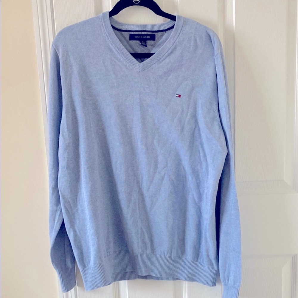 Tommy Hilfiger Men's Light Blue B-Neck Sweater size XL